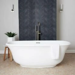 Maidstone Hampshire Acrylic Contemporary Tub